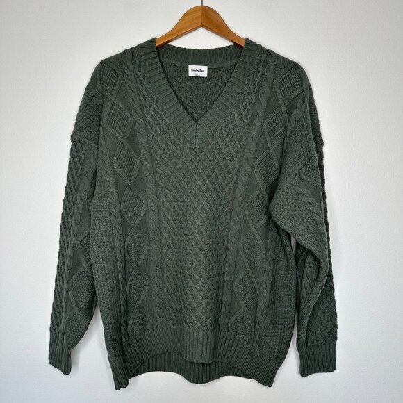 Aritzia Sunday Best Peggy V-Neck Cable Knit Sweater Size M Green Chunky - Picture 1 of 10